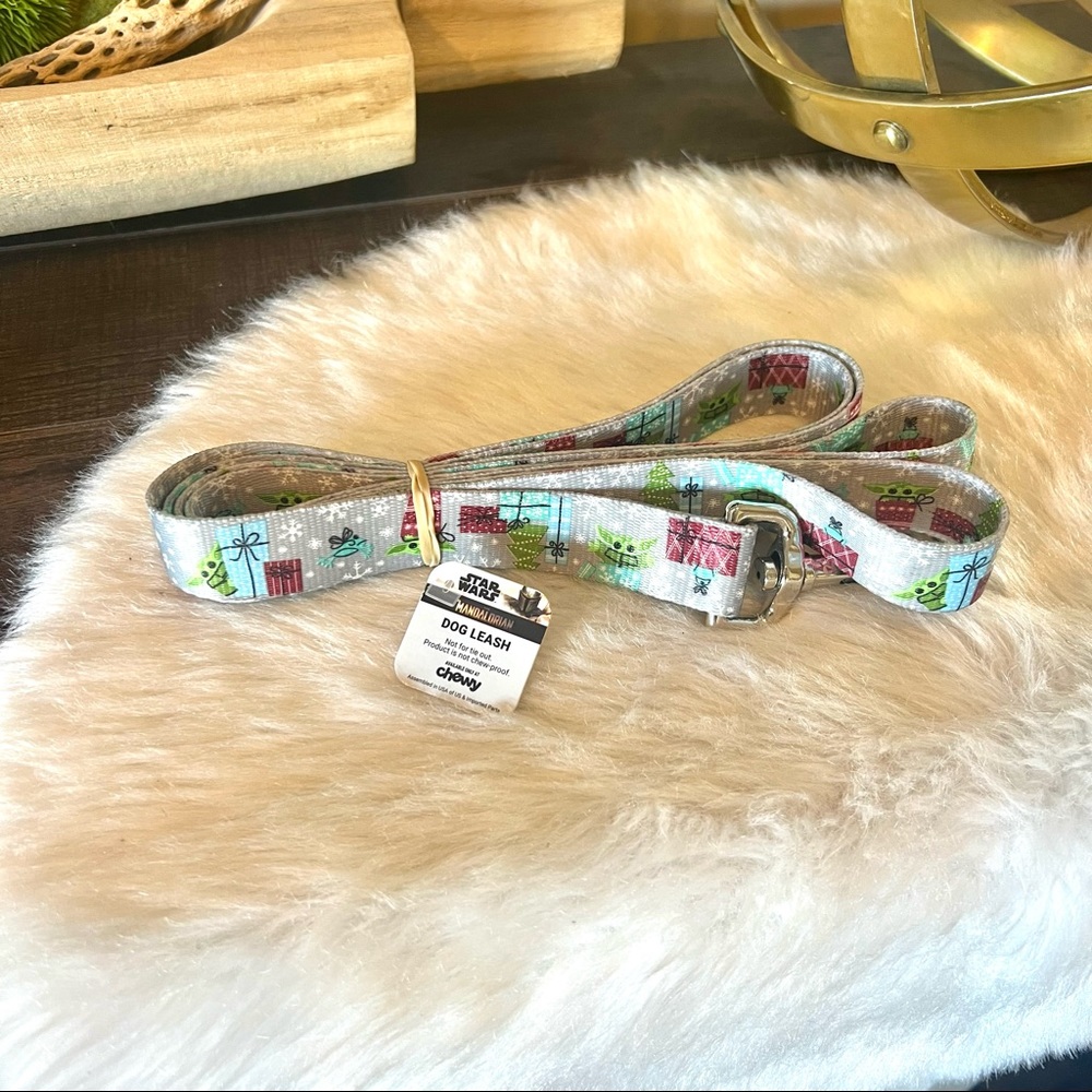 NEW Disney Star Wars The Mandalorian Christmas Grogu Collar w/Matching Leash